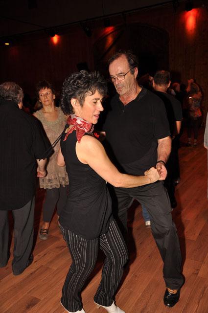 min 2011 12 04 station danse 365